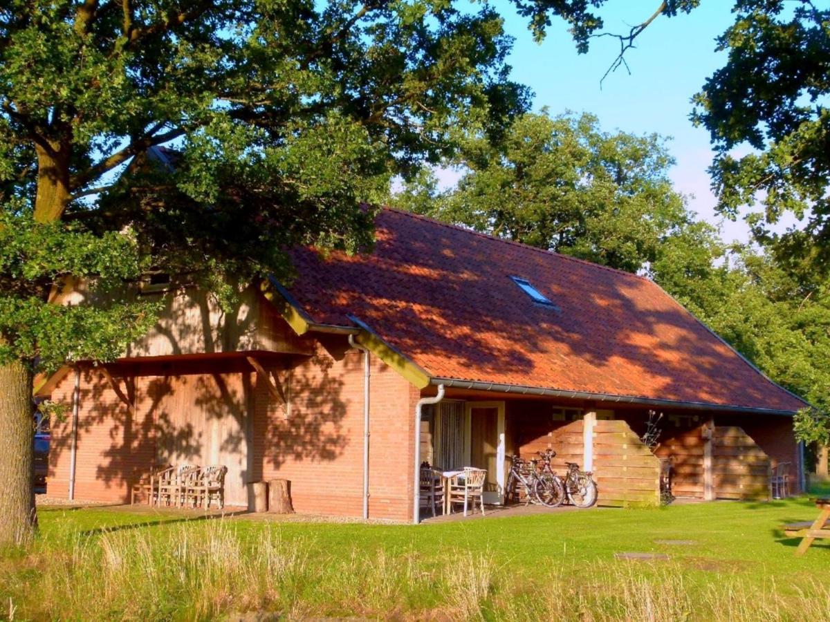 Peaceful Holiday Home With Roofed Terrace Гестерен Номер фото